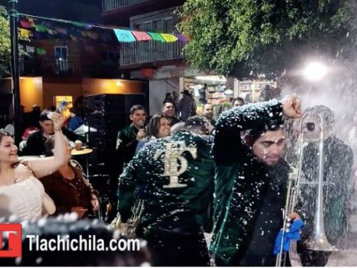 26 de septiembre 2025 – Baile y ambiente en la plaza 26 de septiembre 2025 – Baile y ambiente en la plaza